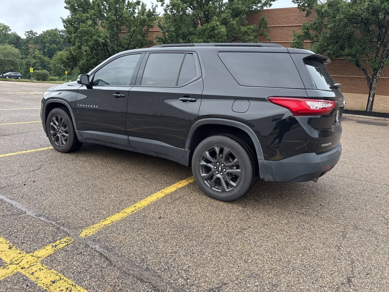Used 2020 Chevrolet Traverse RS FWD image 26
