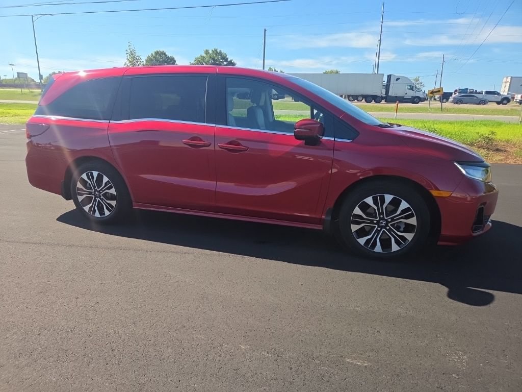 Used 2025 Honda Odyssey Elite image 17