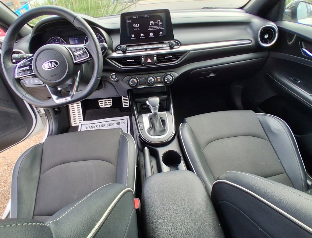 Used 2020 Kia Forte GT-Line image 11