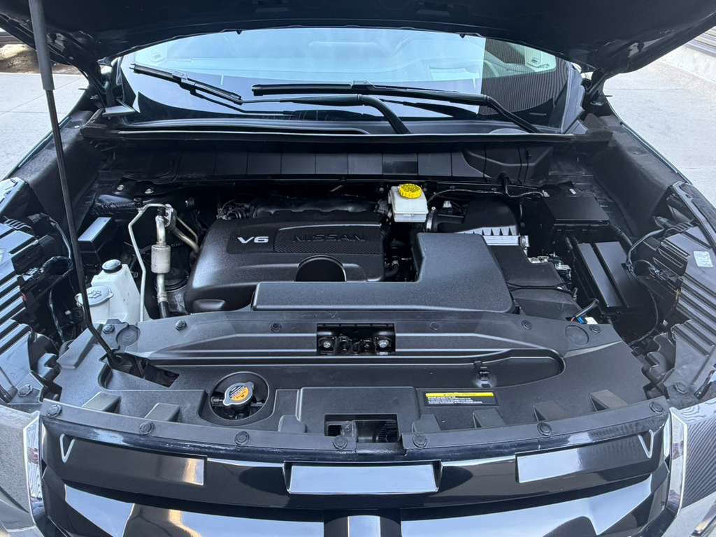 Used 2022 Nissan Pathfinder Platinum w/ Cargo Package image 40