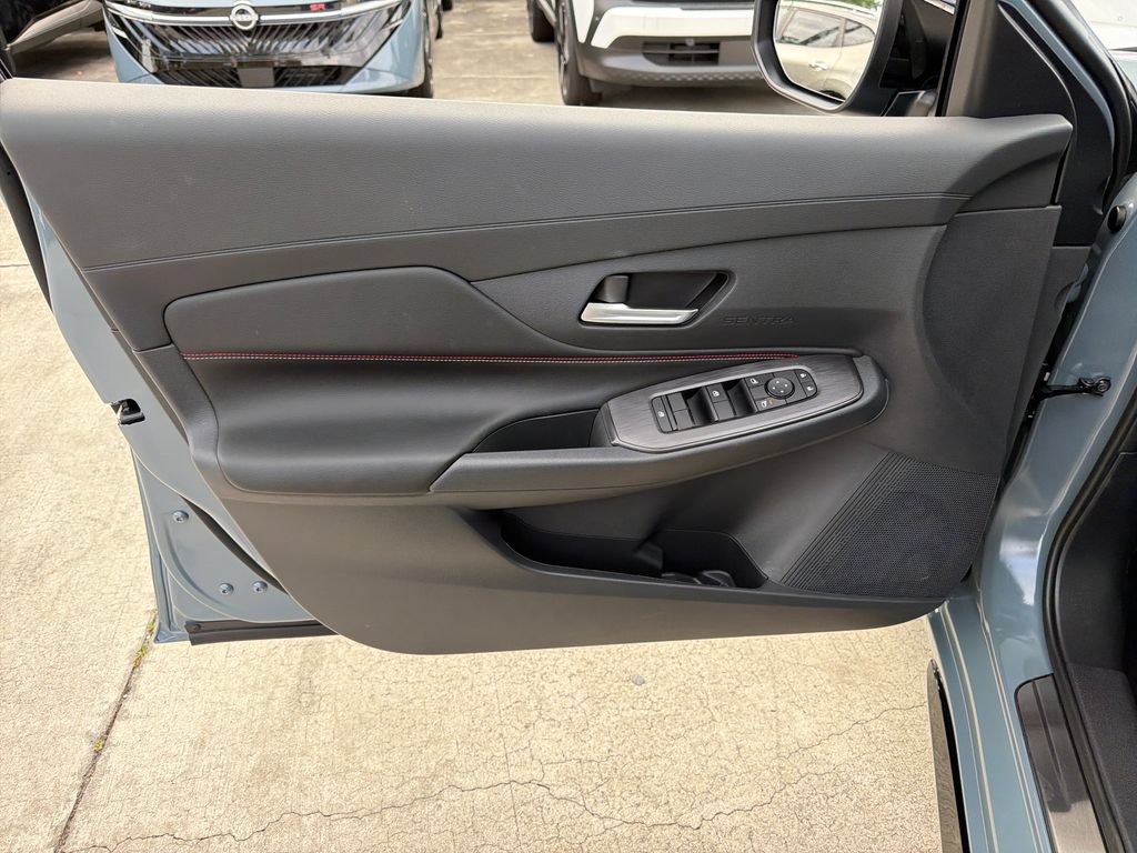 New 2026 Nissan Sentra SR w/ Floor Mat Package FWD image 16