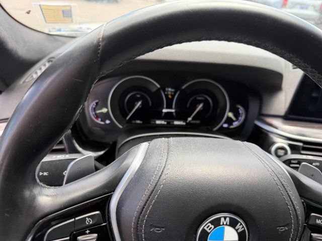 Used 2018 BMW 530e xDrive AWD/4WD image 18