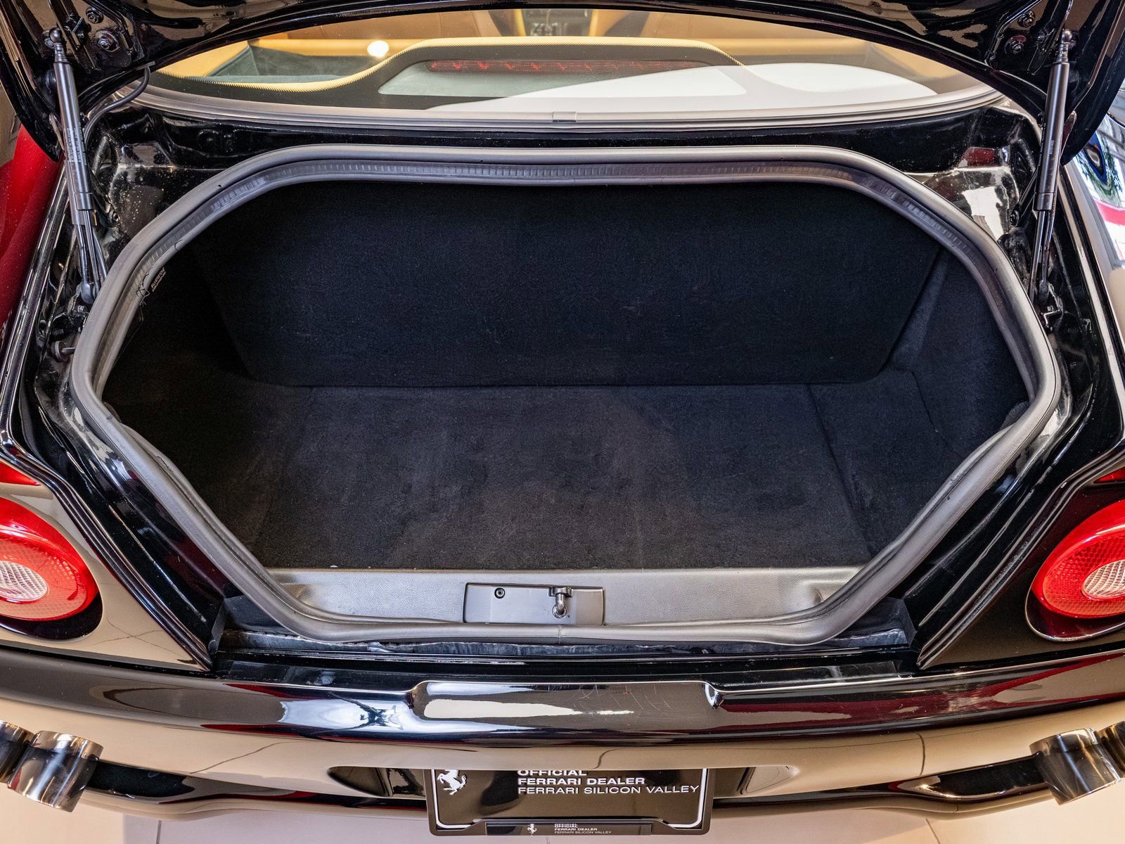 Used 2001 Ferrari 550 Maranello Coupe image 22