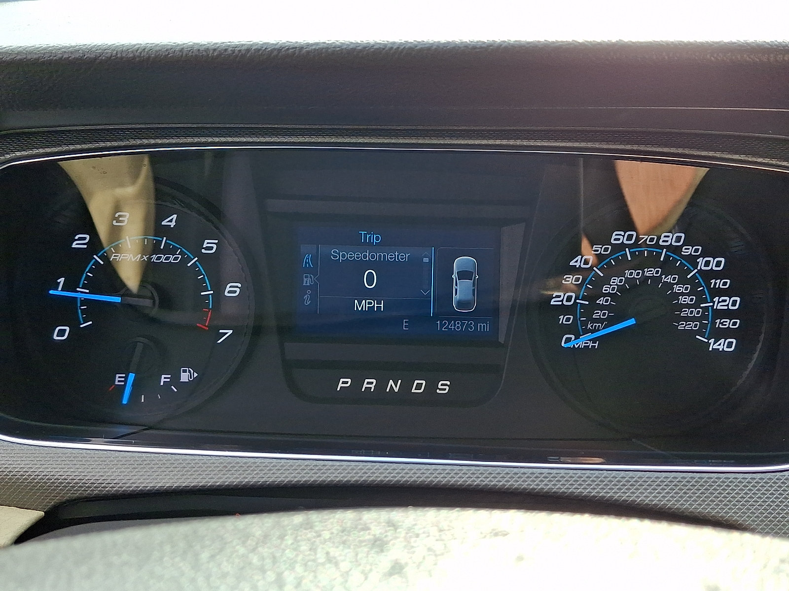Certified 2017 Ford Taurus SE FWD image 25