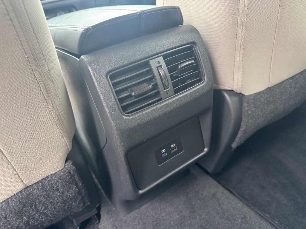 Used 2023 Nissan Rogue SV image 16