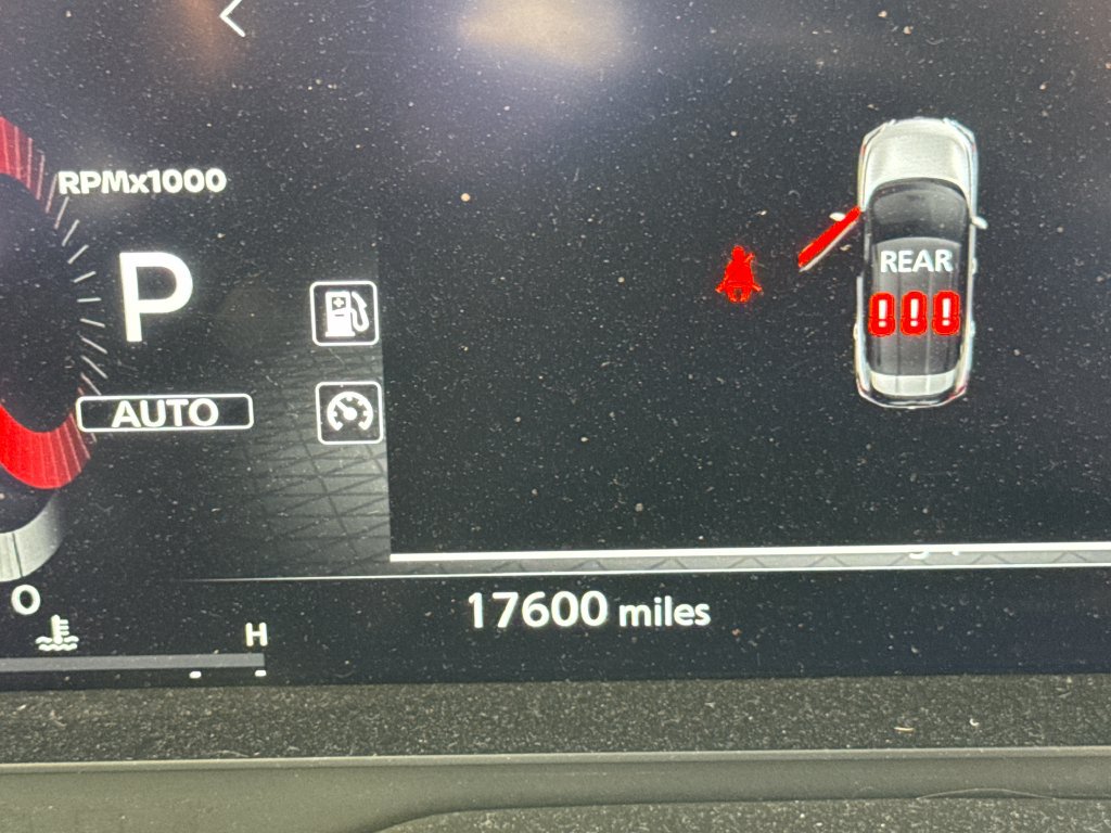 Used 2023 Nissan Rogue Platinum AWD/4WD image 19