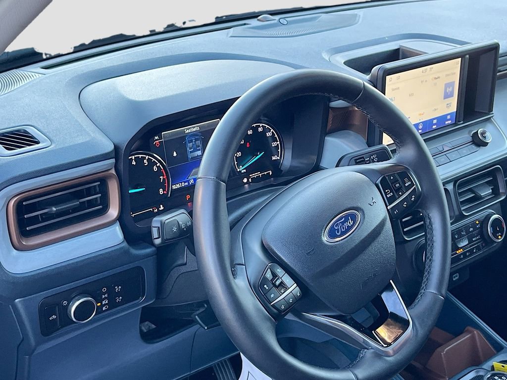 Used 2024 Ford Maverick Lariat image 9