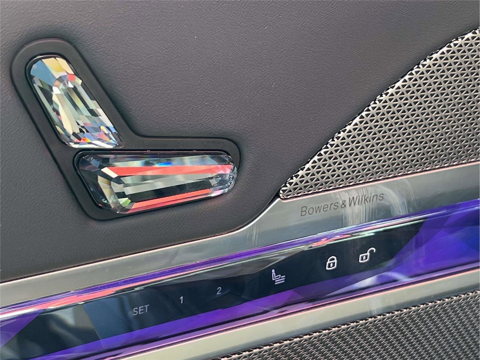 Used 2024 BMW 740i xDrive image 17