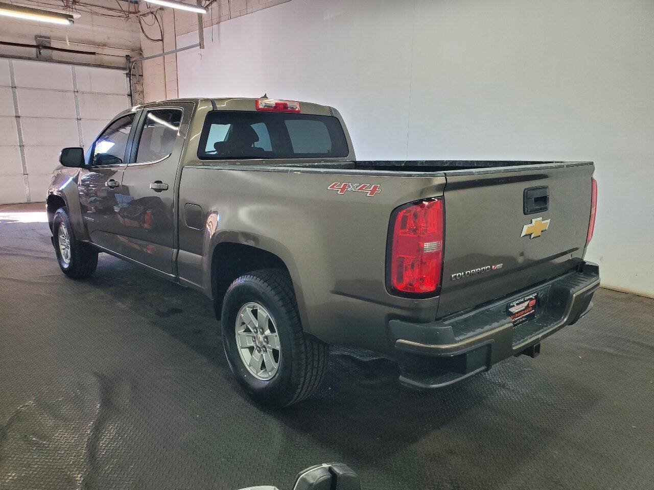 Used 2017 Chevrolet Colorado W/T w/ WT Convenience Package AWD/4WD image 5