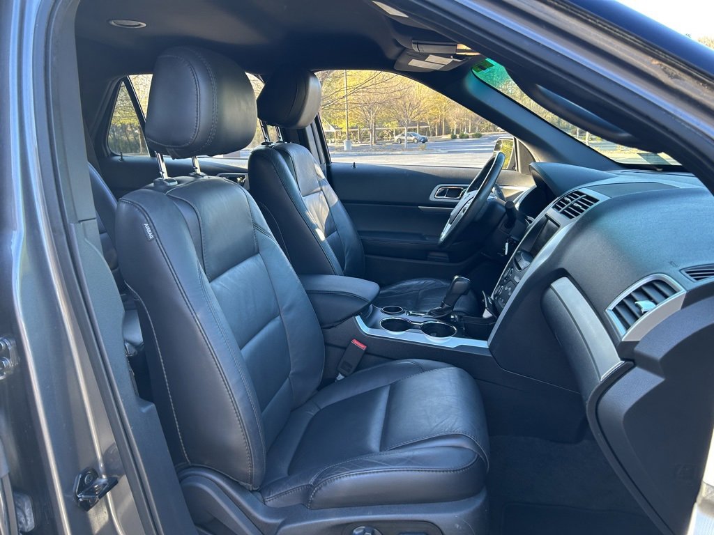 Used 2014 Ford Explorer XLT w/ Equipment Group 202A image 47