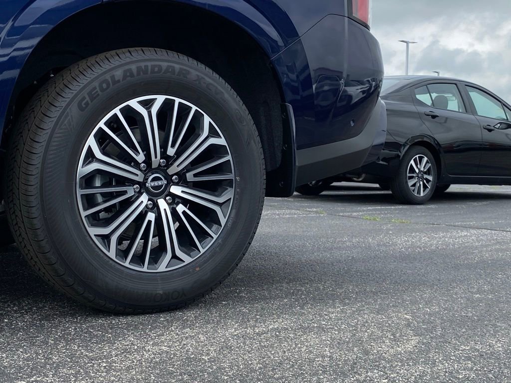 New 2025 Nissan Armada SL w/ Captain's Chari Seat Package image 39