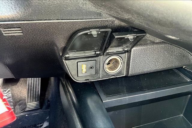 Used 2019 Toyota Camry LE image 15