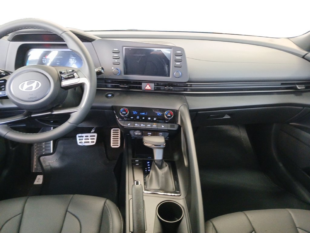 New 2026 Hyundai Elantra SEL Sport FWD image 10