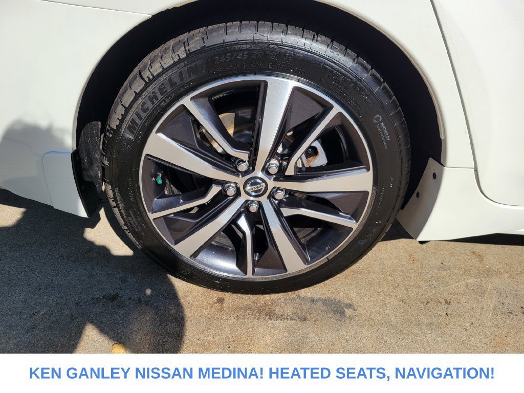 Used 2019 Nissan Maxima 3.5 SV w/ Floor Mat Group FWD image 21