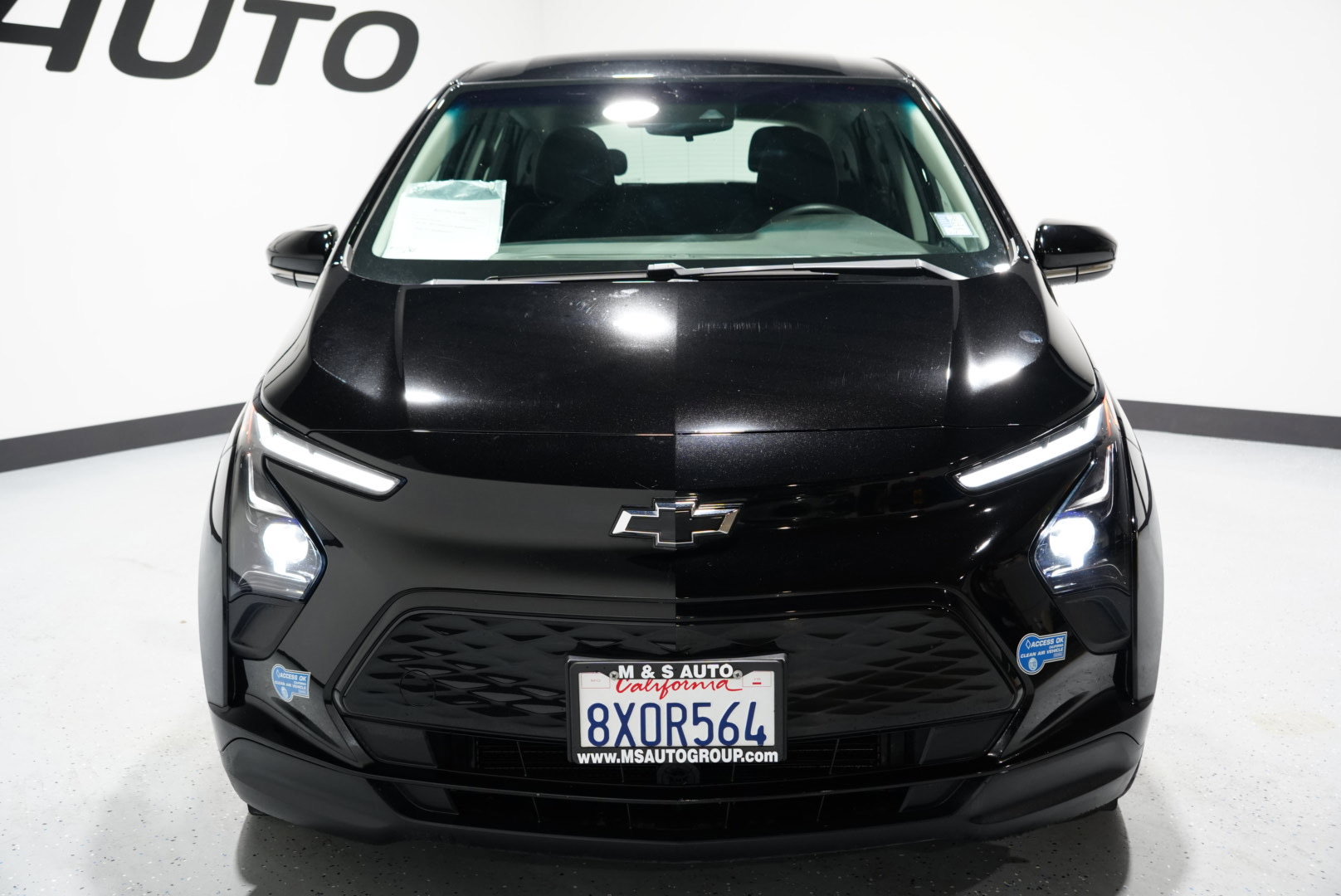 Used 2022 Chevrolet Bolt LT image 2