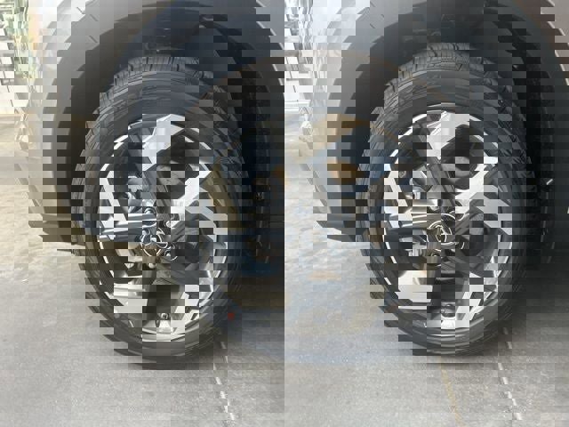 New 2026 Hyundai Venue SEL image 38