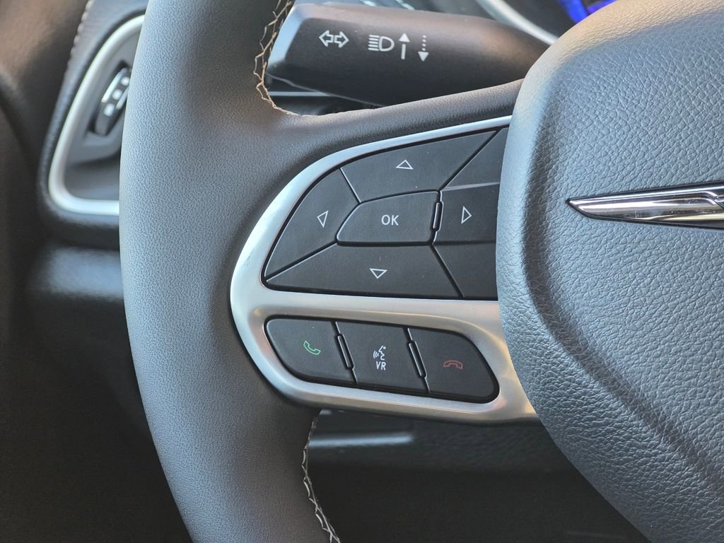 New 2026 Chrysler Pacifica Select image 21