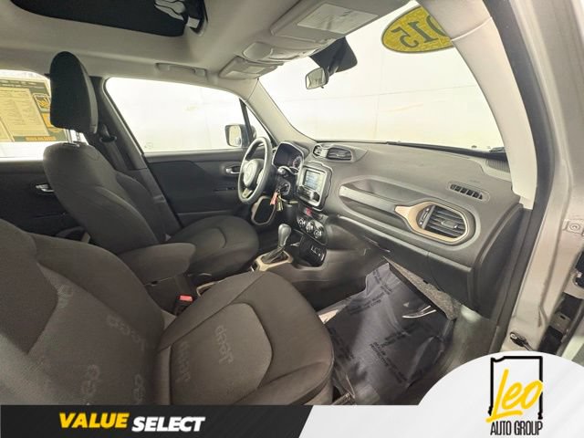 Used 2015 Jeep Renegade Sport w/ Power & Air Group FWD image 16