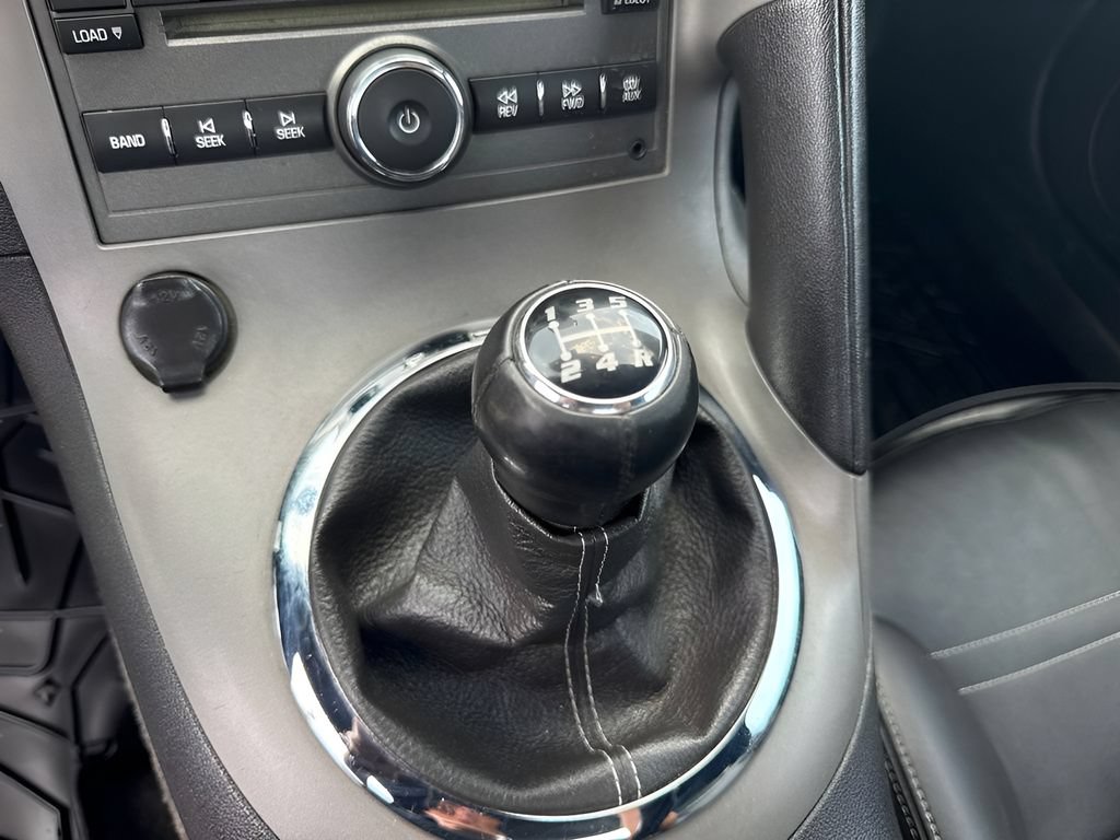 Used 2007 Pontiac Solstice GXP w/ Premium Package RWD image 10