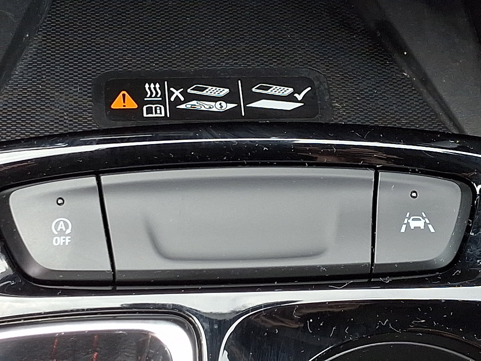 Certified 2026 Chevrolet Trax RS w/ Sunroof Package FWD image 26