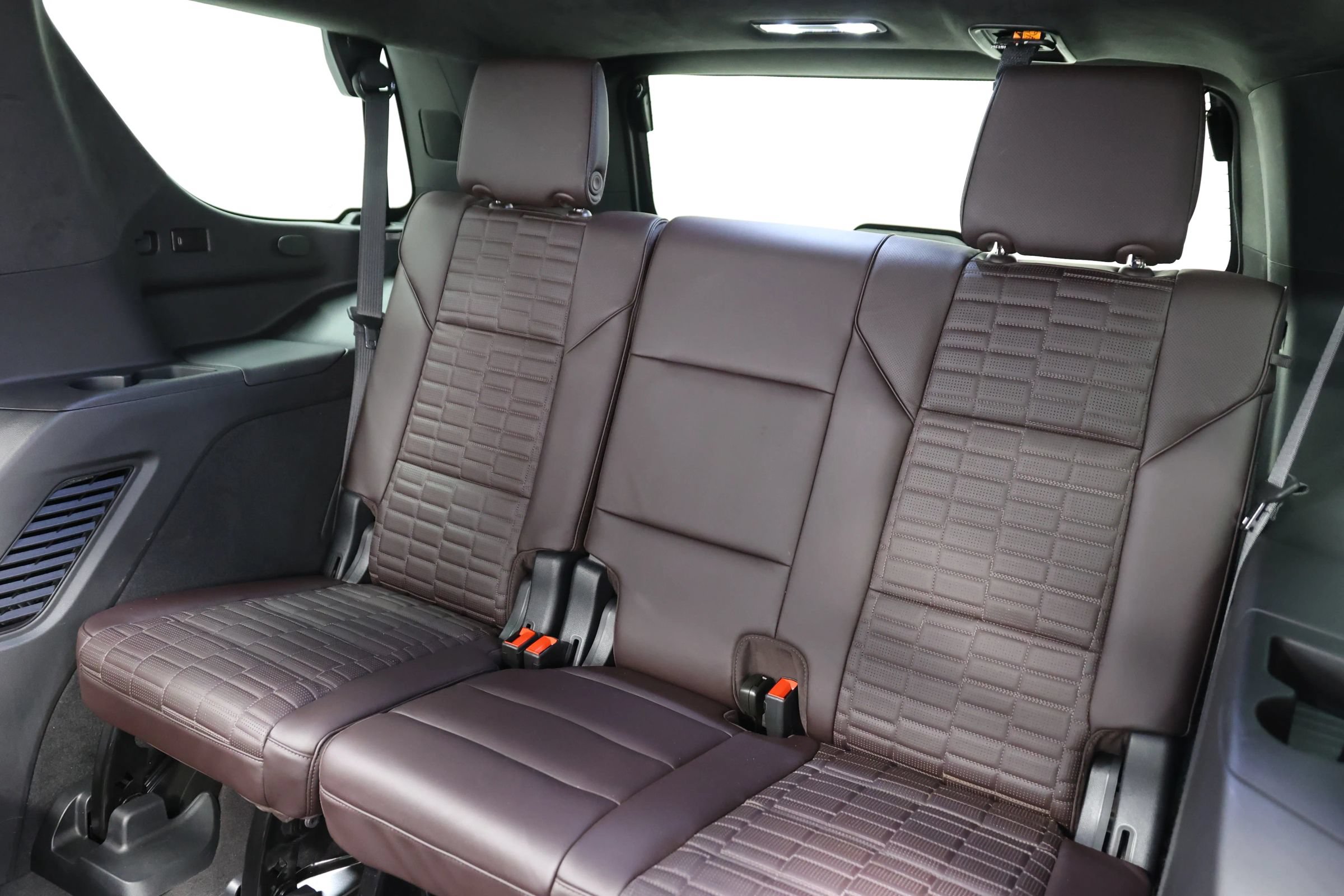 Used 2023 Cadillac Escalade Sport Platinum w/ LPO, ONYX Package RWD image 71