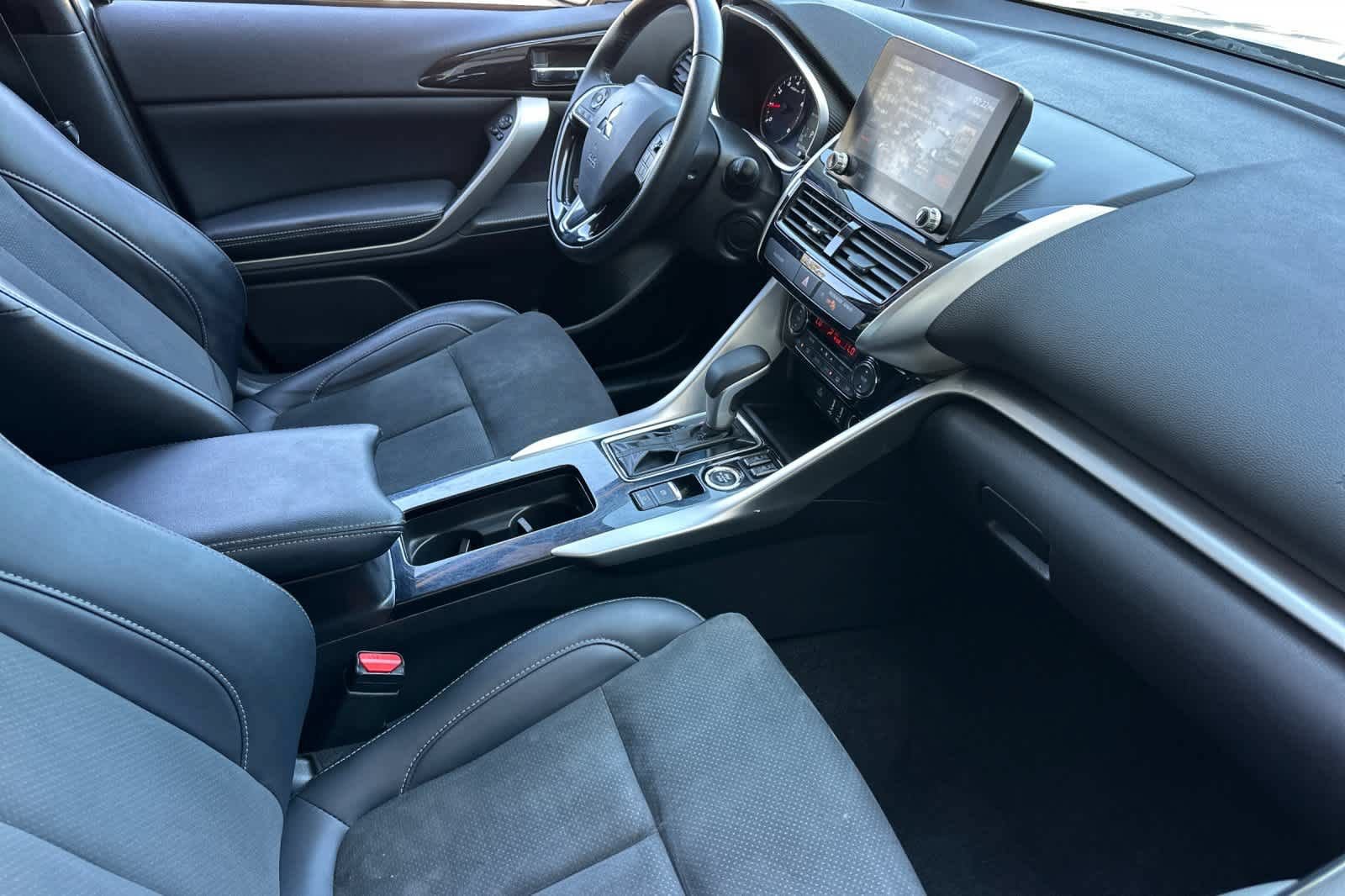 Used 2024 Mitsubishi Eclipse Cross SE AWD/4WD image 17