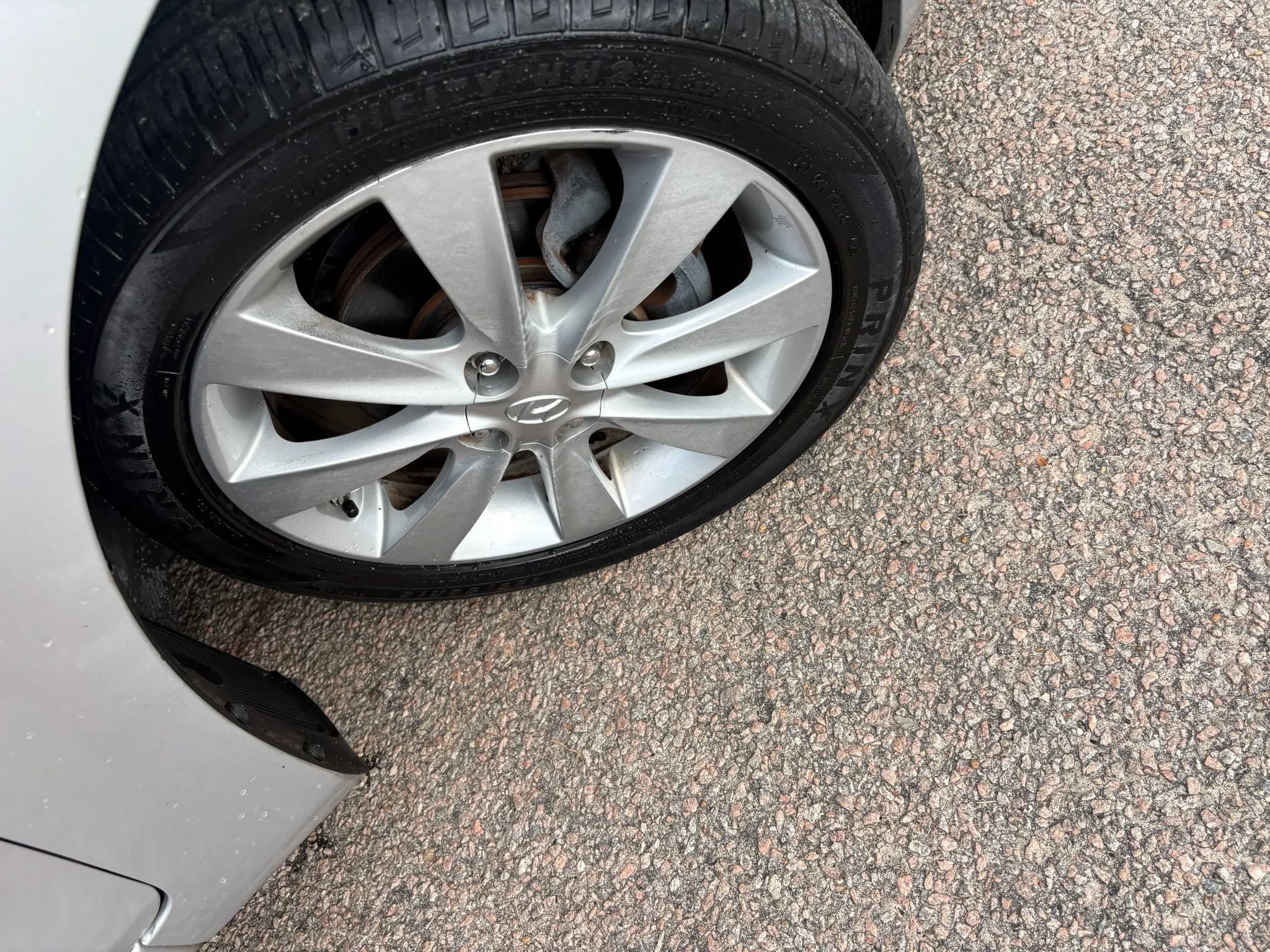 Used 2014 Hyundai Accent GLS w/ Option Group 2 FWD image 42