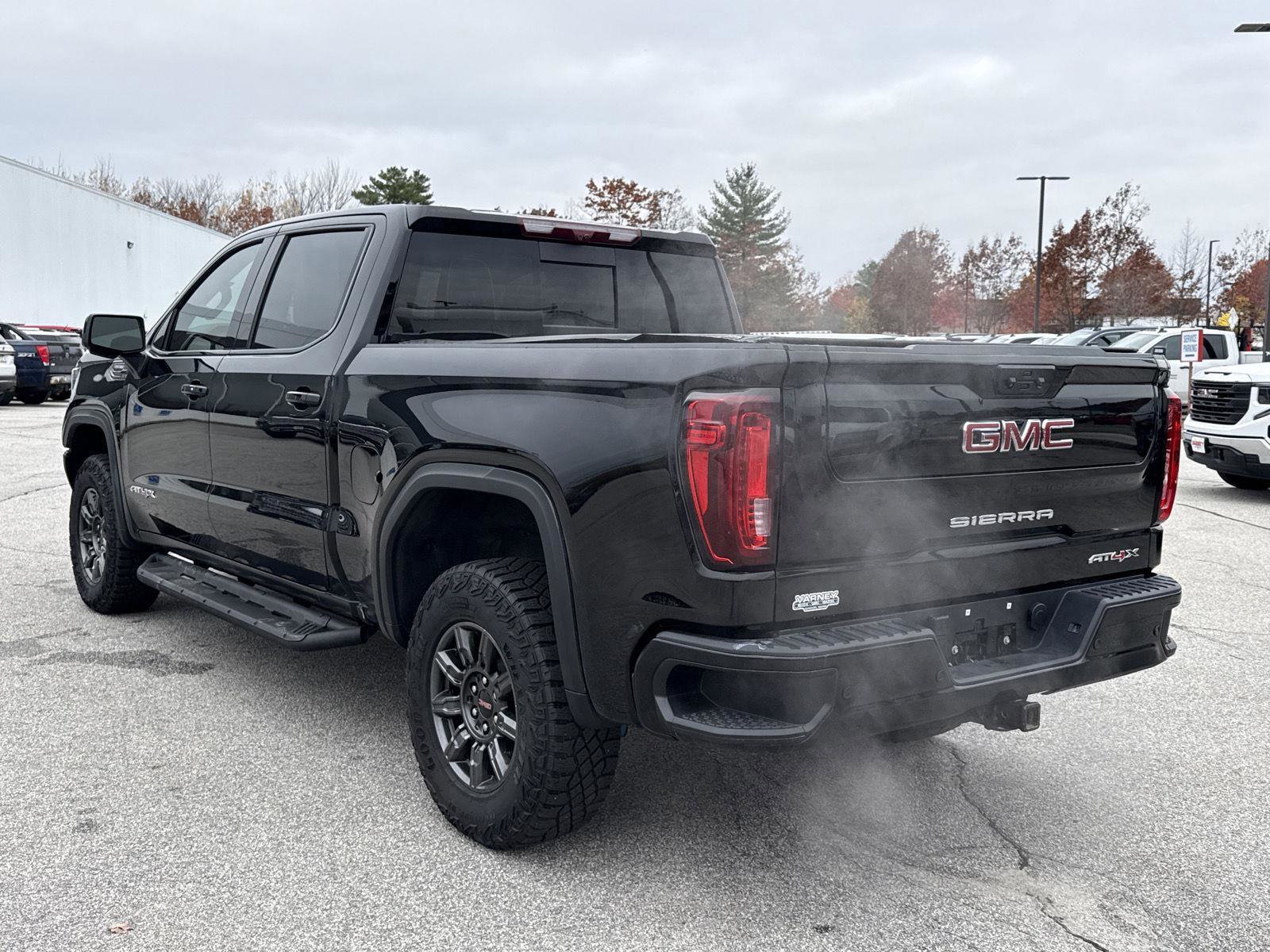 Used 2024 GMC Sierra 1500 AT4X image 7