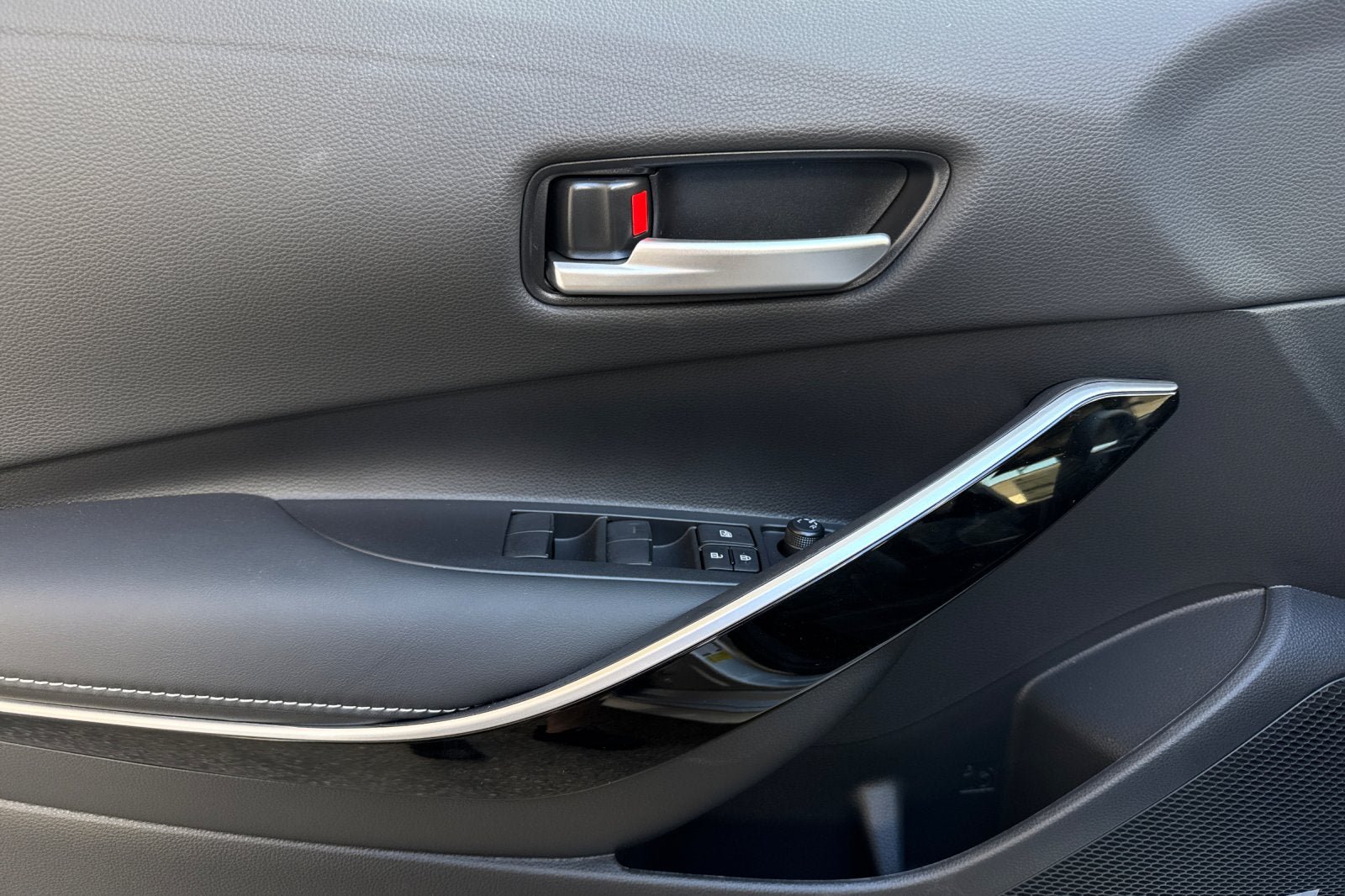 New 2026 Toyota Corolla XLE FWD image 11