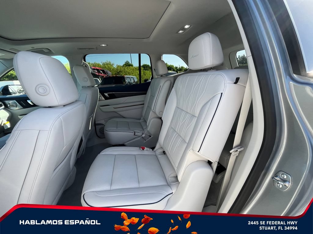 New 2026 Buick Enclave Avenir w/ Super Cruise Package AWD/4WD image 12