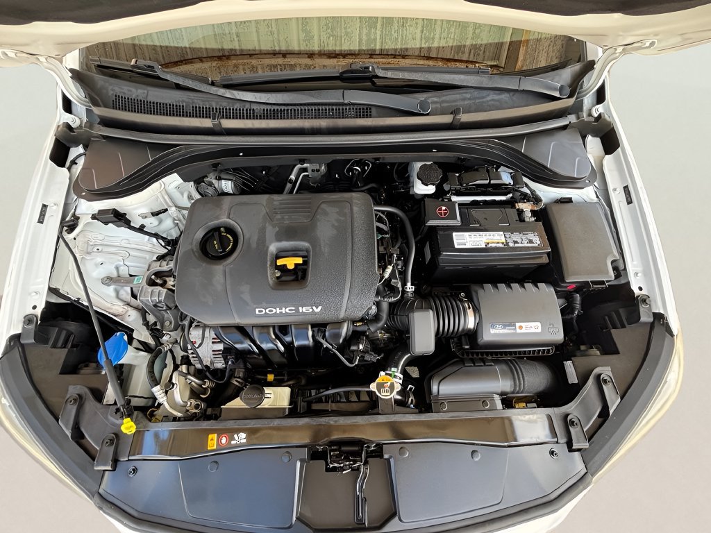 Used 2018 Hyundai Elantra SEL FWD image 32