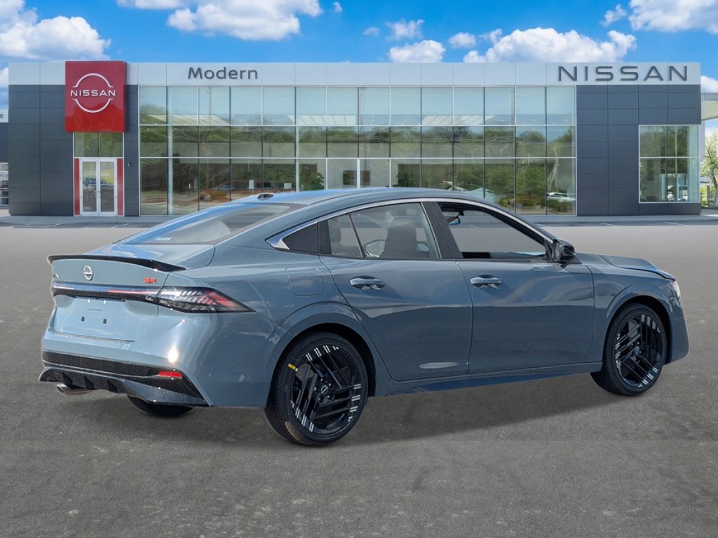 New 2027 Nissan Sentra SR w/ Floor Mat Package FWD image 5