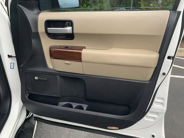 Used 2016 Toyota Sequoia Platinum RWD image 13