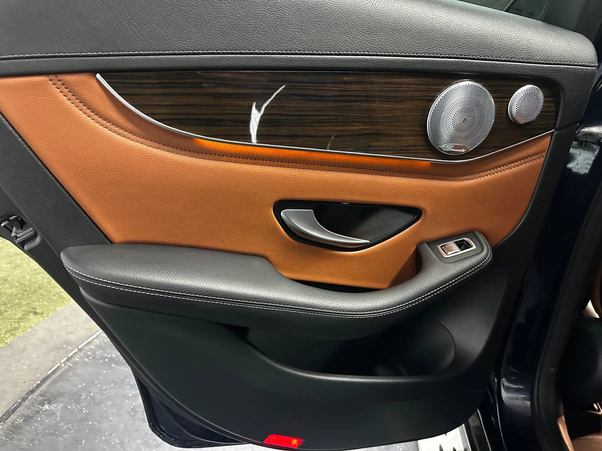 Used 2019 Mercedes-Benz GLC 300 4MATIC Coupe image 17