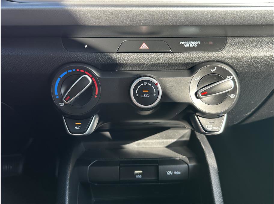 Used 2022 Kia Rio S image 29