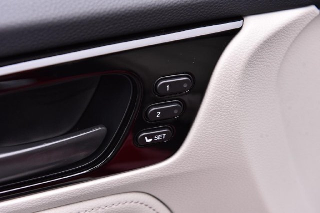 New 2026 Honda Odyssey Touring image 9