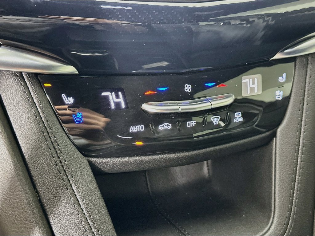 Used 2025 Cadillac XT6 Sport w/ Technology Package AWD/4WD image 20
