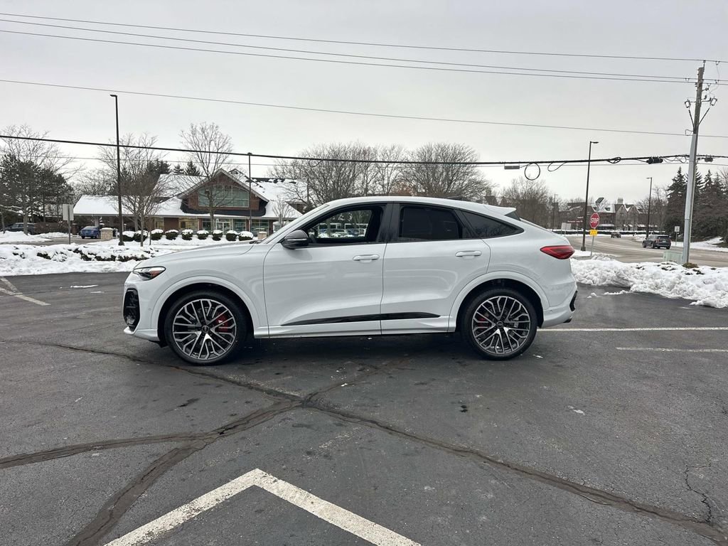 New 2025 Audi SQ5 Premium Plus image 4