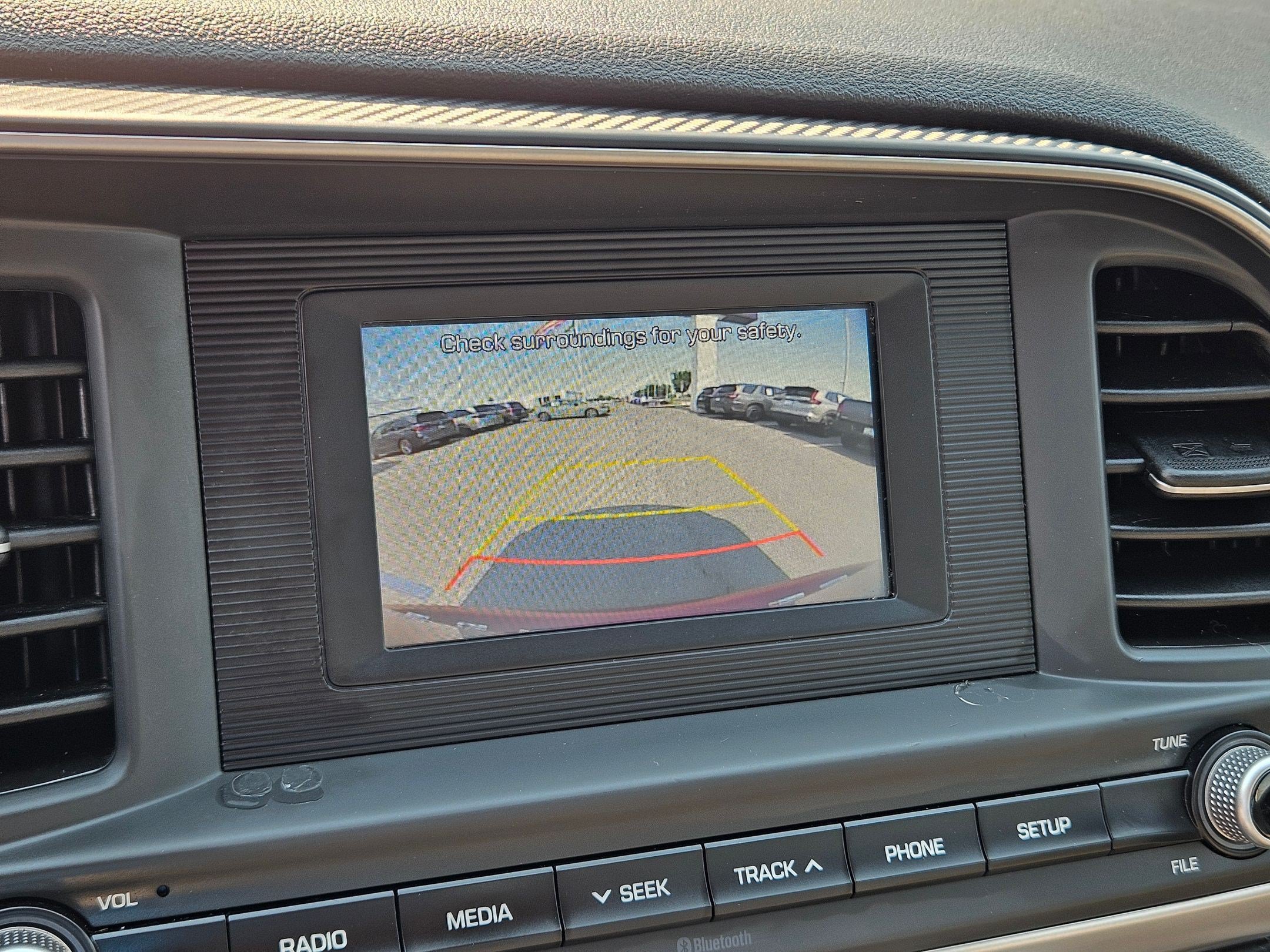 Used 2019 Hyundai Elantra SE FWD image 25