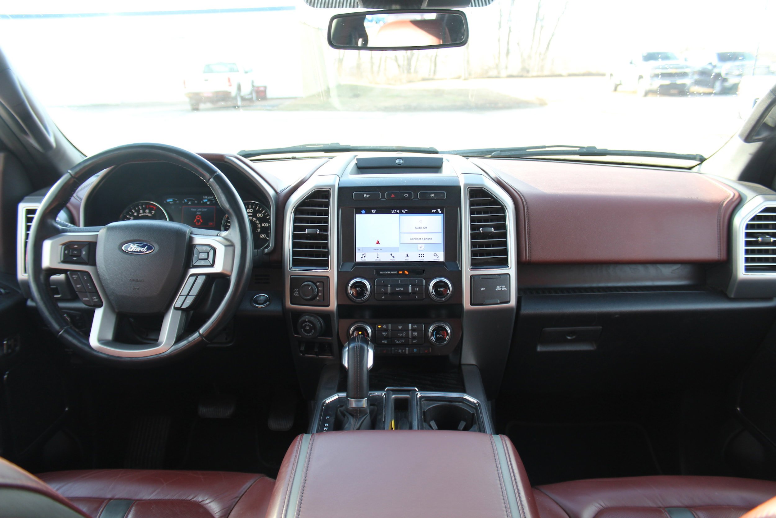 Used 2019 Ford F150 Platinum w/ Equipment Group 701A Luxury AWD/4WD image 19