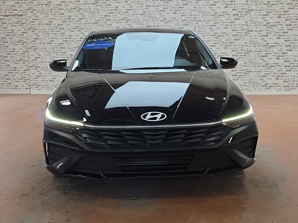 Certified 2025 Hyundai Elantra Sport image 2