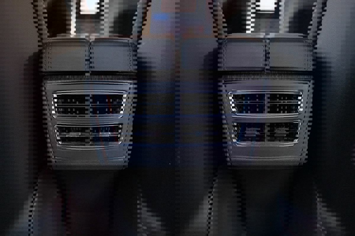 Used 2014 Tesla Model S 85 image 14