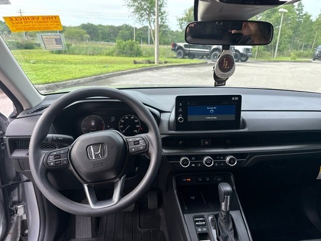 Used 2026 Honda CR-V LX image 11