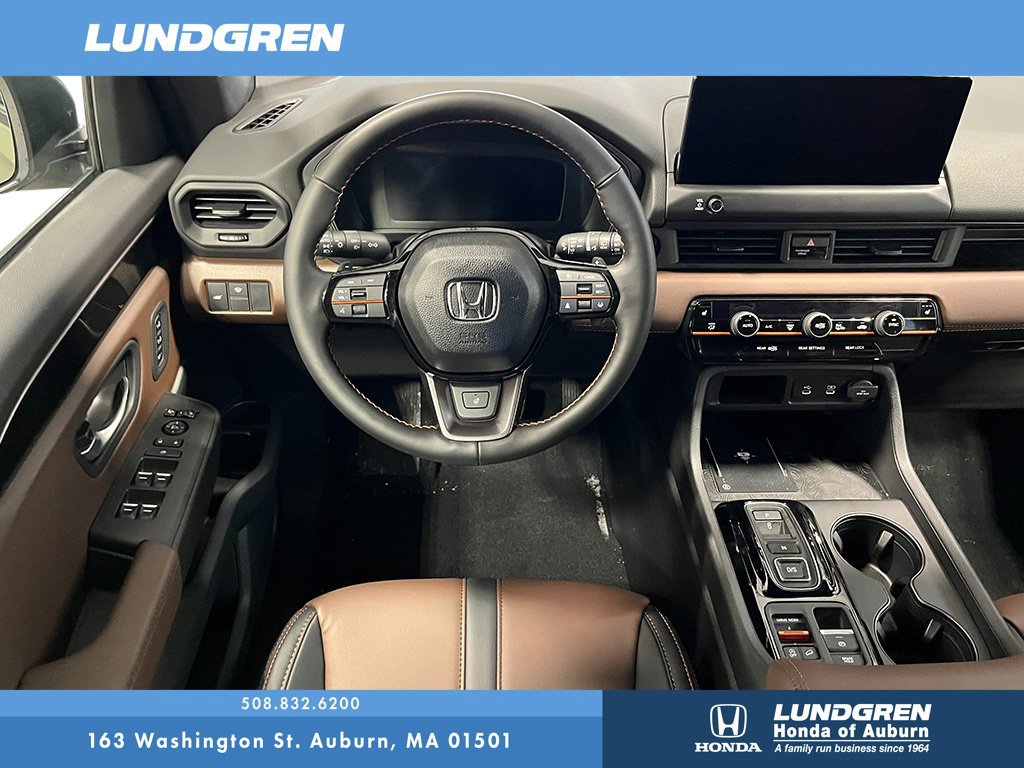 New 2026 Honda Pilot TrailSport image 8