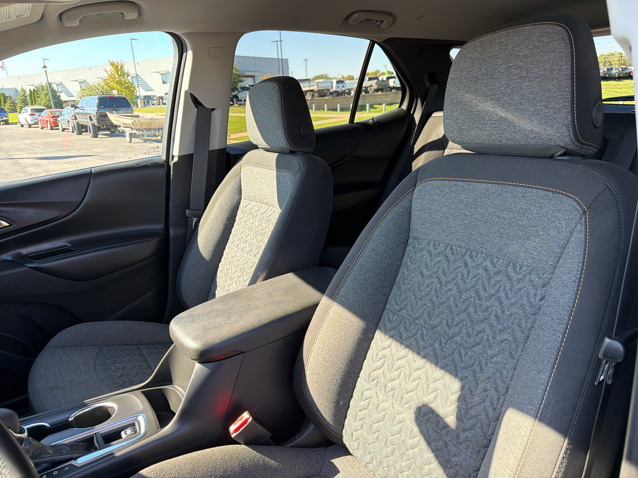 Used 2024 Chevrolet Equinox LT AWD/4WD image 16