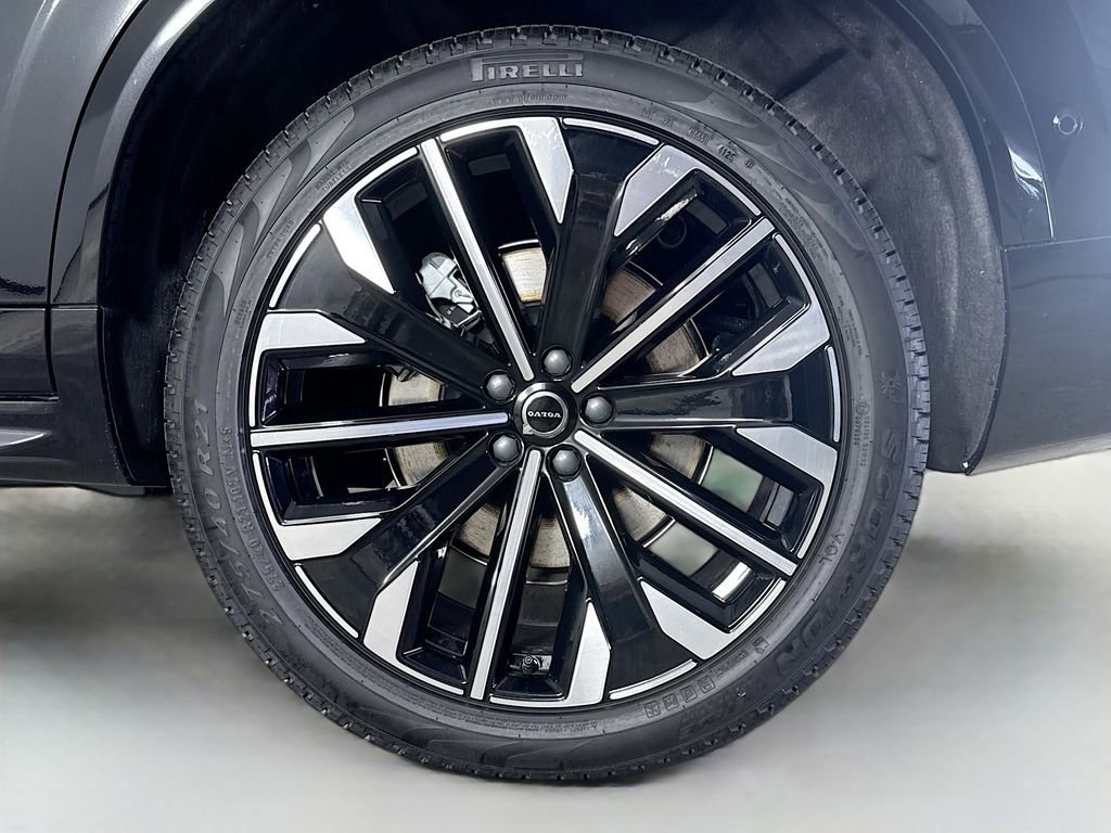 New 2026 Volvo XC90 B5 Plus w/ Protection Package image 31