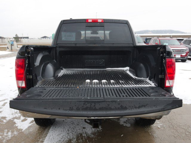 Used 2017 RAM 1500 Classic SLT image 5