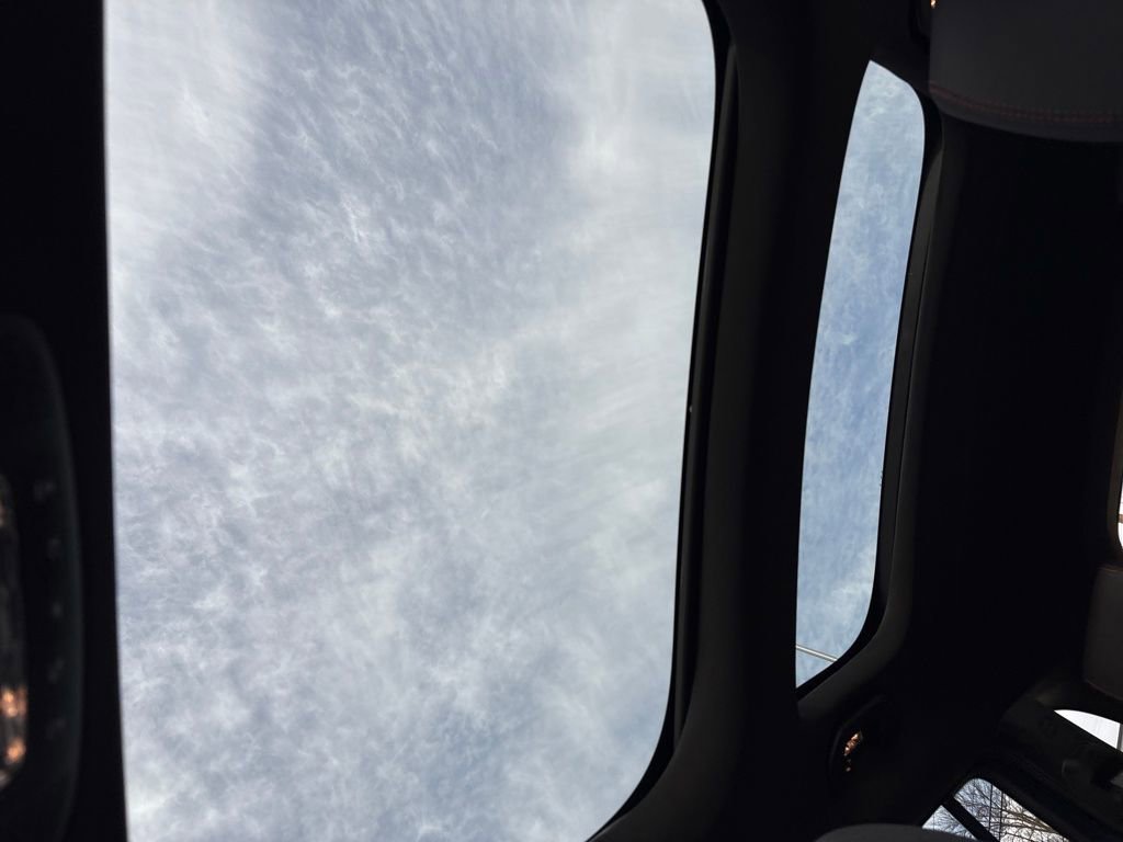 Used 2025 Mercedes-Benz GLB 250 GLB 250 image 19