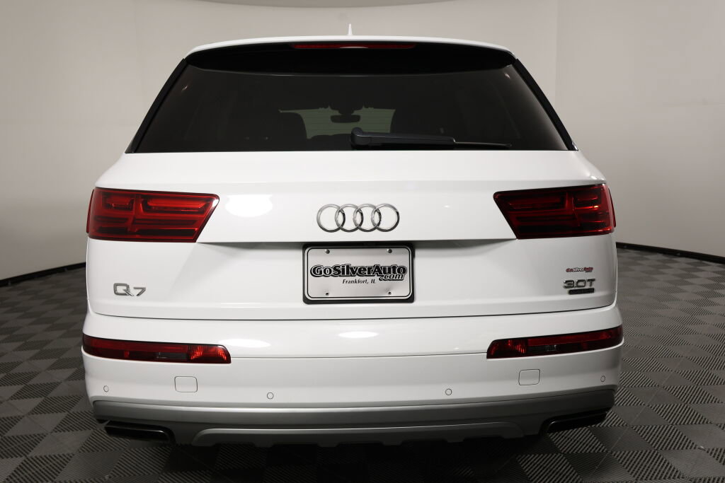 Used 2018 Audi Q7 3.0T Prestige w/ Prestige Package image 3