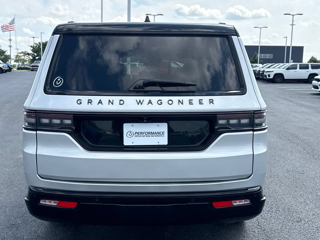 Used 2024 Jeep Grand Wagoneer L Series II w/ Quick Order Packagew 28T AWD/4WD image 4